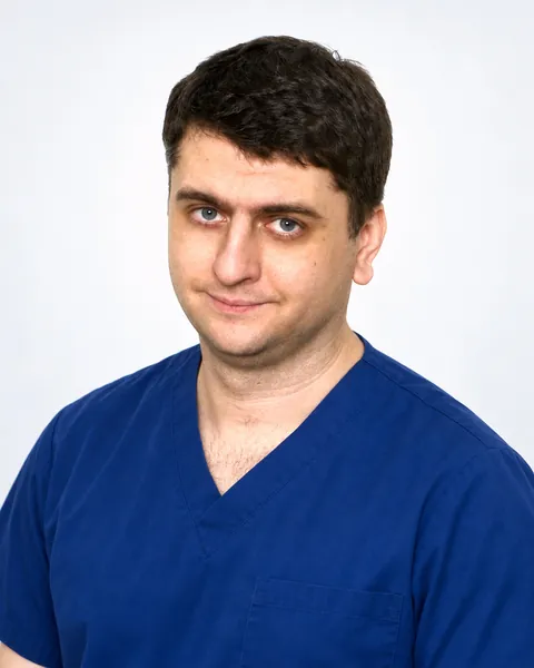 Григорьев Григорий Игоревич, врач-стоматолог-хирург